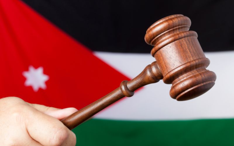 Sự khác biệt giữa tố tụng trọng tài và tòa án nhân dân