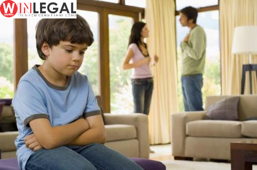 QUY ĐỊNH VIỆC LẤY Ý KIẾN CON KHI BỐ MẸ LY HÔN